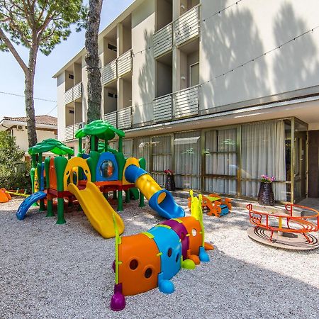 Hotel Stacchini Cesenatico Εξωτερικό φωτογραφία