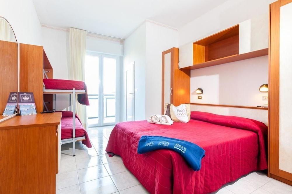 Hotel Stacchini Cesenatico Εξωτερικό φωτογραφία