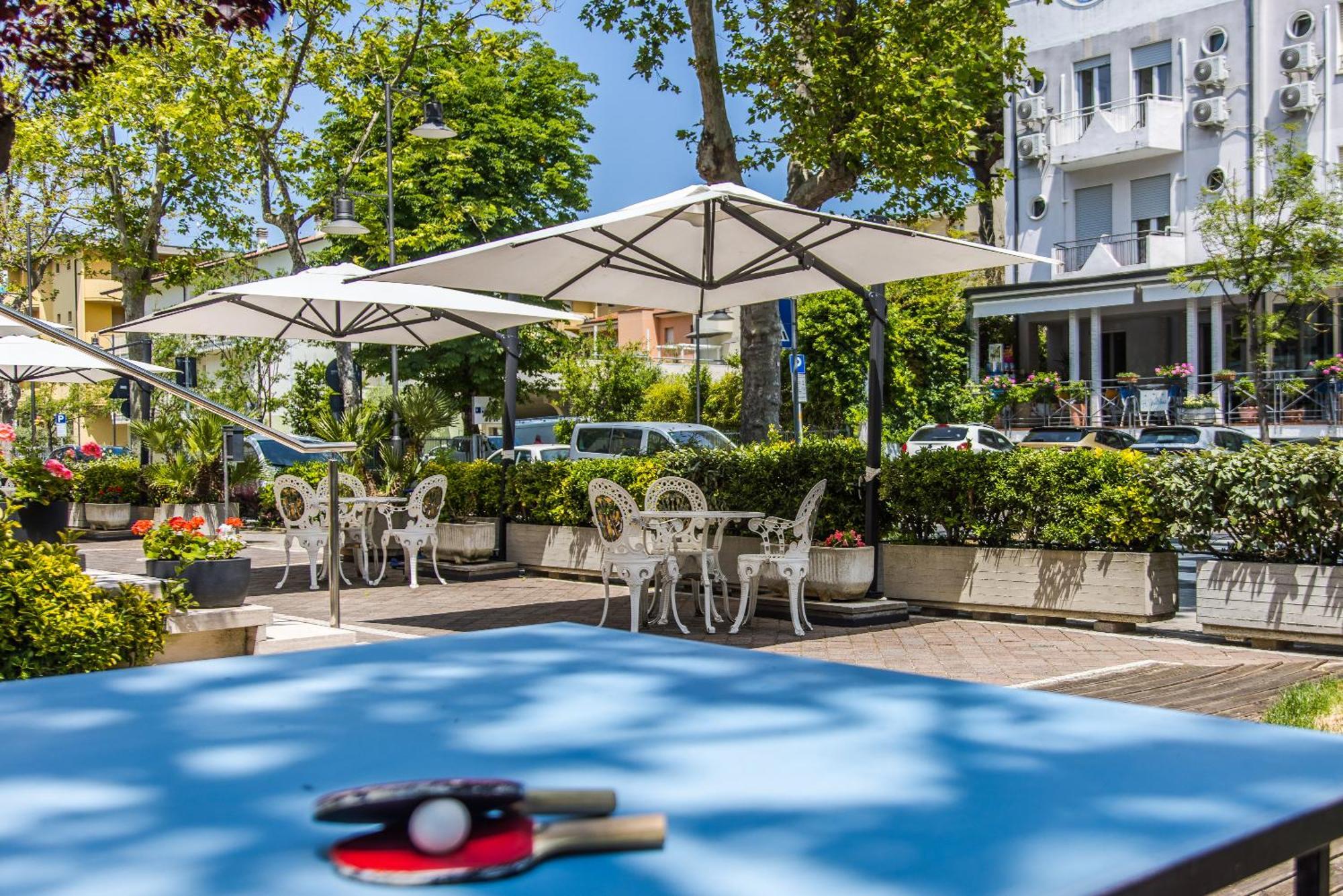 Hotel Stacchini Cesenatico Εξωτερικό φωτογραφία